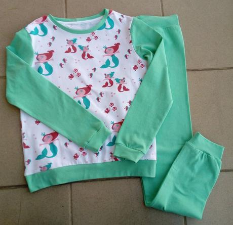 Pyžamo vel. 128/134, 128 / 134