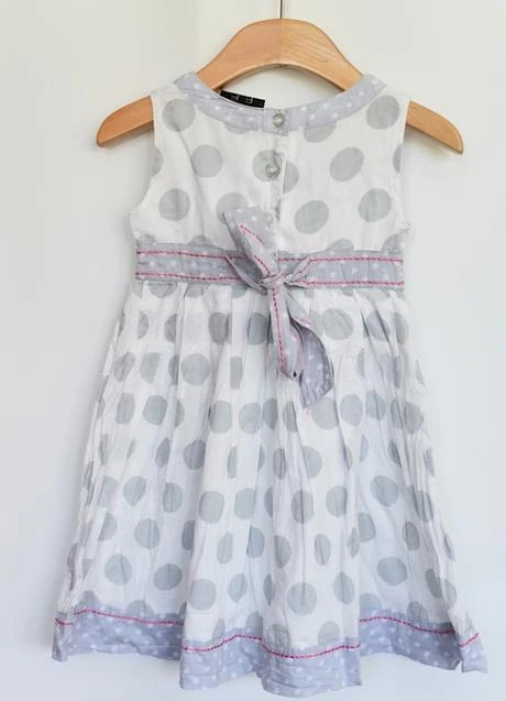 Šaty vel. 12 - 18 m, f&f,86