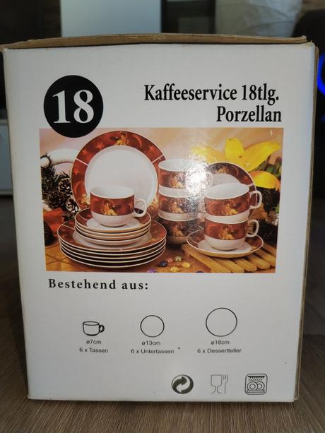 Vánoční slavnostní porcelánový servis 18 kusů nový, 