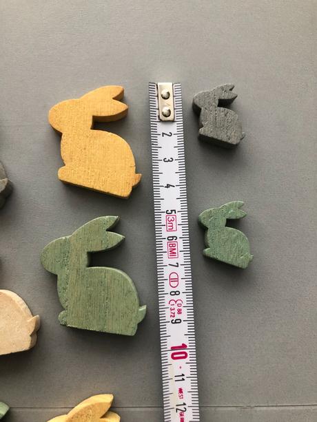 Jaro velikonoce dřevěné ozdoby zajíčci 12ks šedá, 