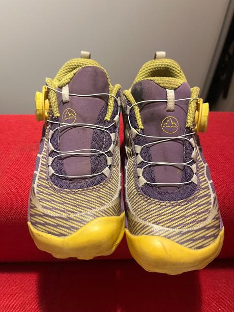 Obuv la sportiva, 32