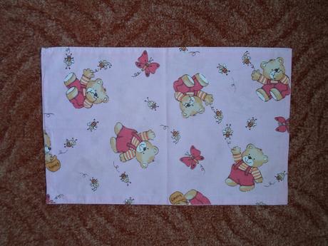 Růžové dětské prostírání,