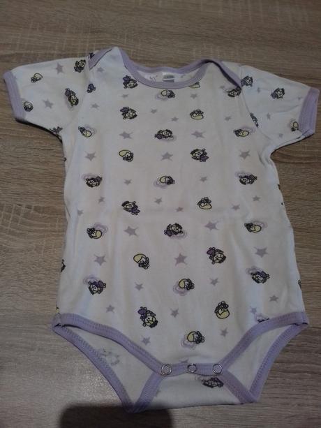 Body na mimi s krátkým rukávem, 74