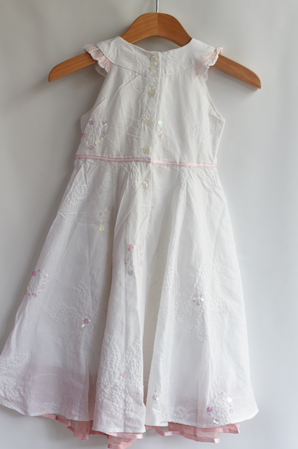 Šaty vel. 4 roky, 104