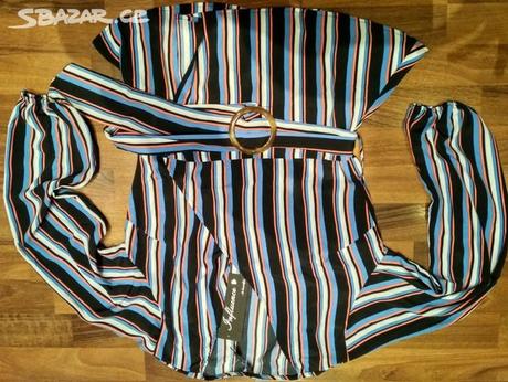 Halenka s páskem, 42