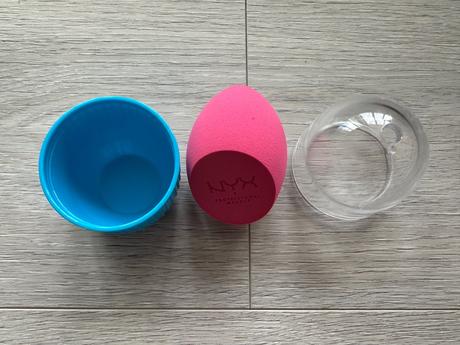 Cestovní houbička nyx professional makeup,