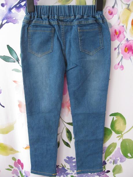 Elastické džíny s flitrovými motýlky, 122