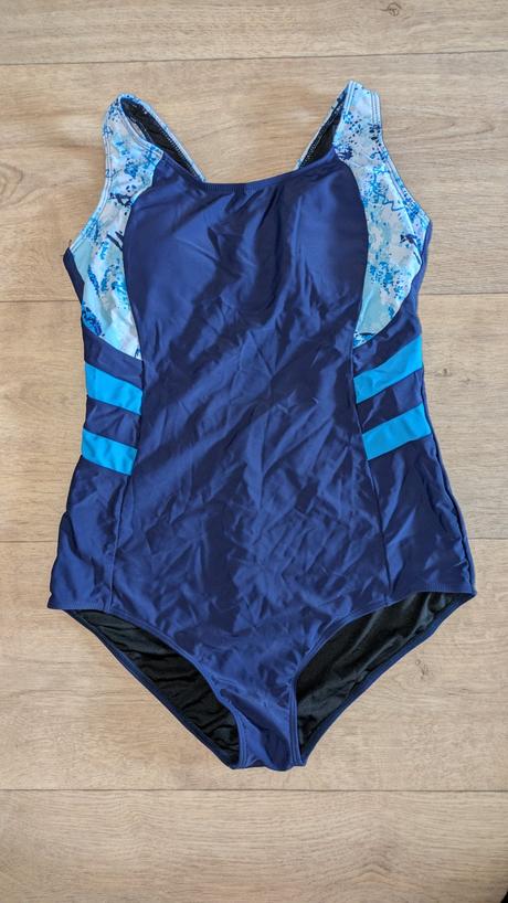 Aa31 dámské jednodílné sportovní plavky vel. 40/42, l