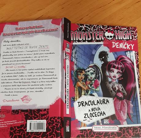 Monster high deníčky , draculaura a nová zlocecha, 