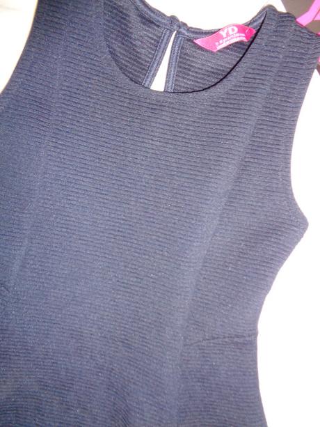 Luxusní silnější tmavěmodré šaty do pruhů, young dimension,128