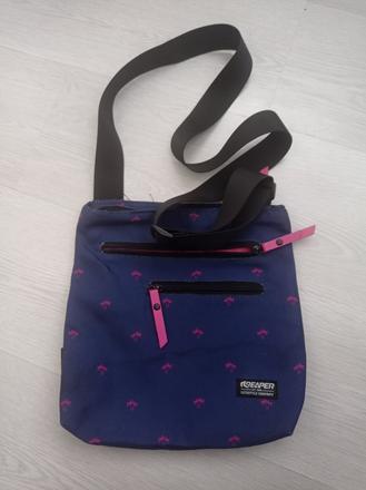 Sportovní taška přes rameno, 