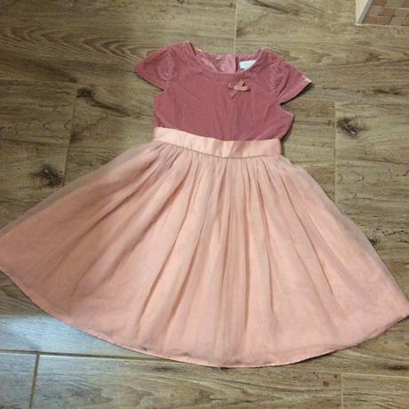 Slavnostní šaty s hodně bohatou tylovou sukní, john lewis,128