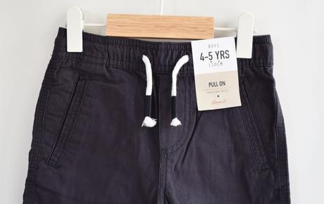 Kraťasy vel. 4 - 5 let, denim co,110