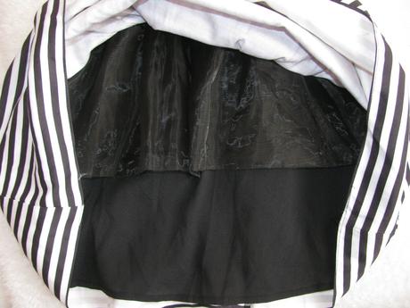 Krásné černobílé šaty s kolovou sukní only, only,xs