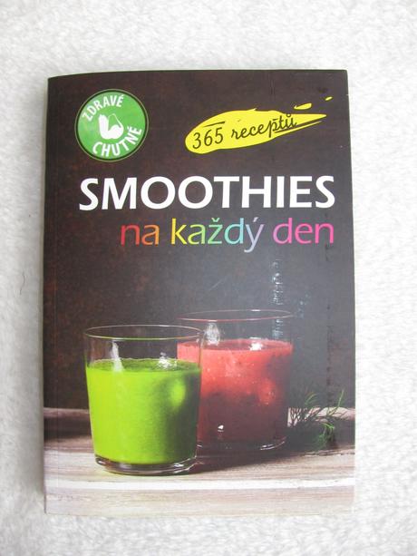 Kniha s recepty na smoothies,