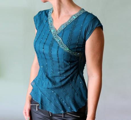 Společenský krajkový top s flitry vel. s, s