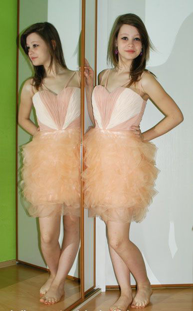 Společenské šaty s tylovou tutu sukní, 38