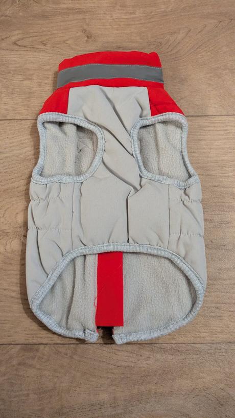 Ka491 teplá zimní psí bunda s, délka zad 29 cm,