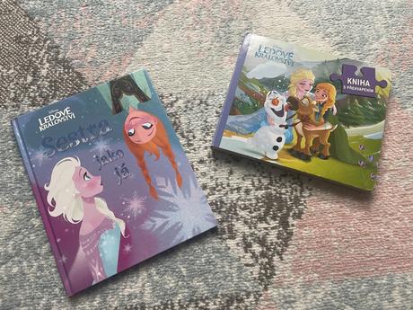 2 knizky ledove kralovstvi,