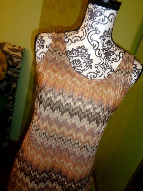 Nádherné zlatohnědé dlouhé šaty, m