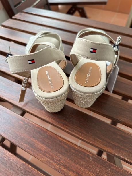 Sandálky tommy hilfiger na klínku, tommy hilfiger,41