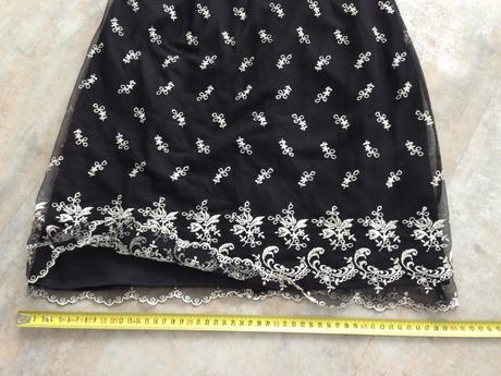 Krátké černé šaty vel. 36-38,s černo bílá krajka, new look,s