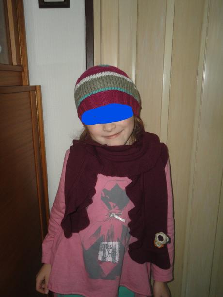 Krásná čepice, šála, vel. 7-9 let, dopodopo,128