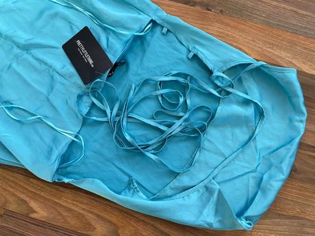 Nové modré satén šaty se šněr., vel l, l