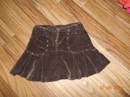 Hnědá semišová sukýnka, 98