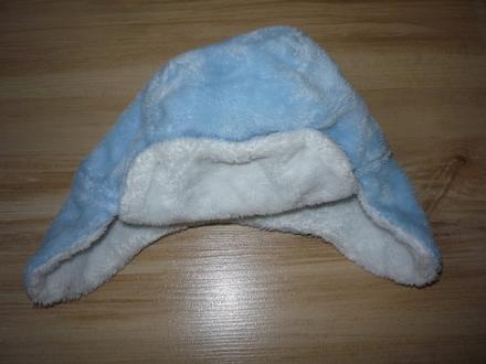 Muchlovací čepice / beranice s medvědem, 68