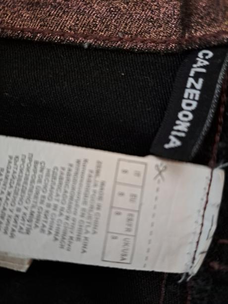 Džíny metalického vzhledu, calzedonia,158