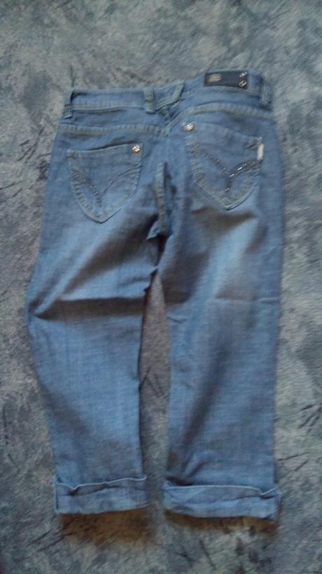 Riflové tříčtvrteční kalhoty, 28