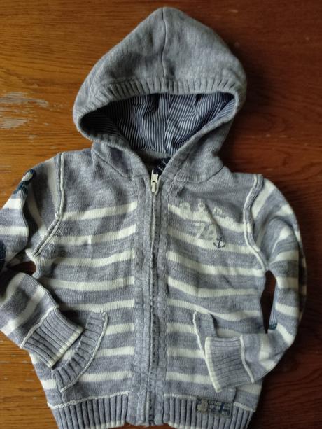 Svetr s kapucí, next,92