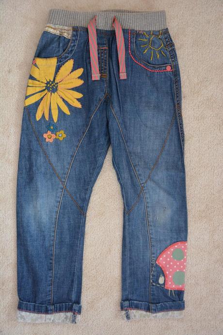 Beruškové džíny, next,110