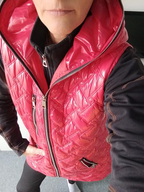 Dlouhá vesta zn."italy fashion" vel."l", l