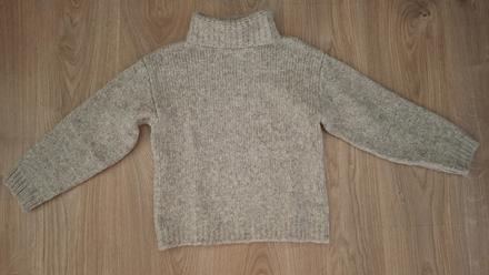 Svetr reserved, reserved,140