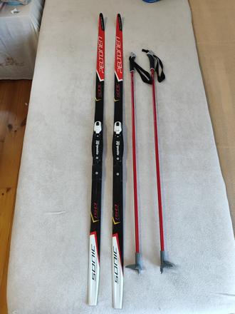 Běžky a hůlky, peltonen