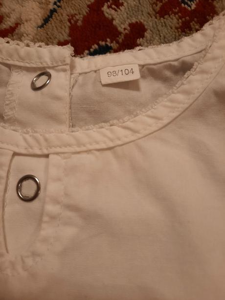 Šatičky se žabičkou, 98