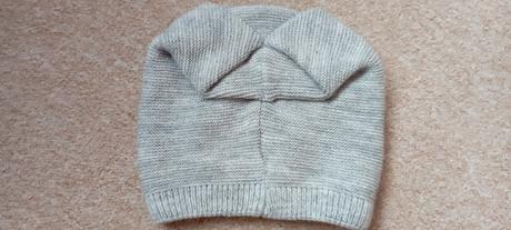 Čepice zn."wrobi" vel."uni"dívky i ženy,