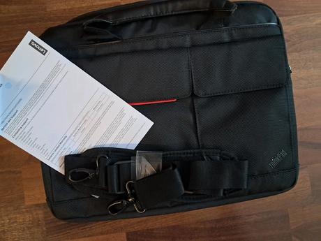 Nova taška na notebook thinkpad, 