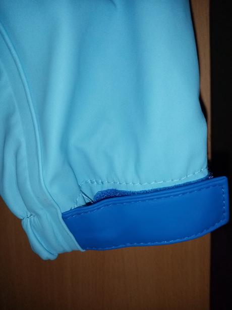 Gumová bunda do deště, 116