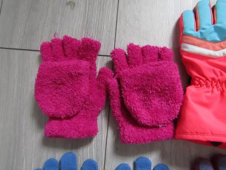 Rukavice vel.cca 116/140, 122