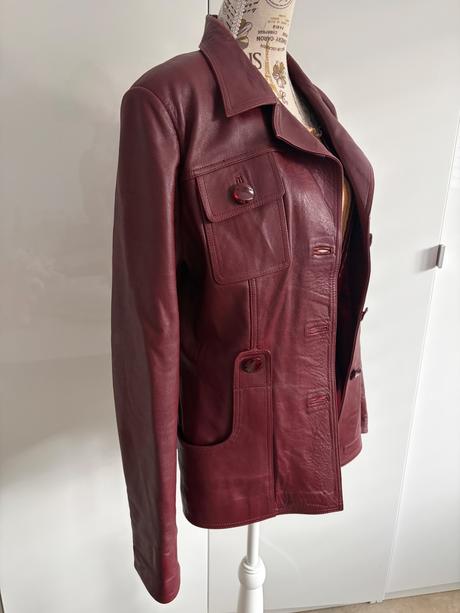 Kozene sako červené m + bluza, m