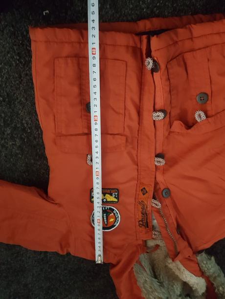 Krásná zimní bunda vel. 3-4 roky., 98