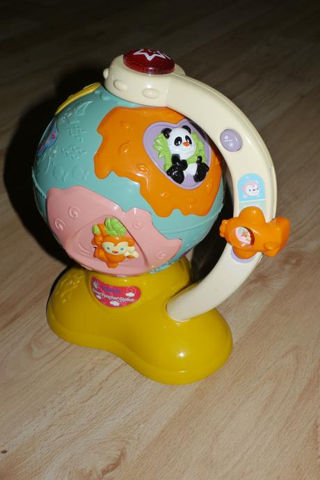 Nemecky mluvici hracka - globus,