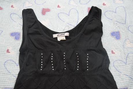 146 152 elastické tričko s kamínky, 146