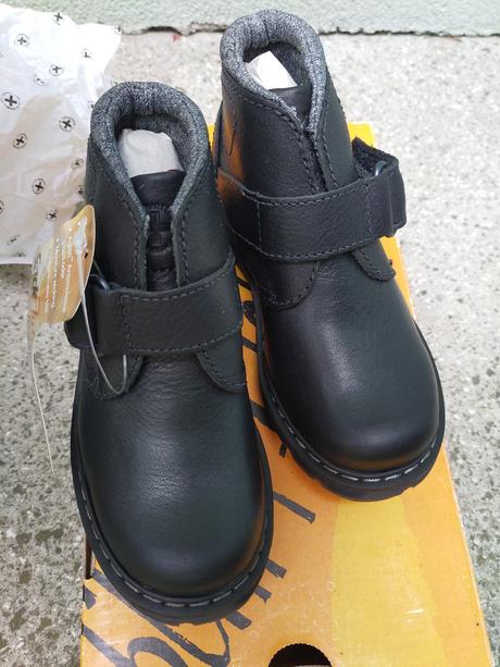 Nenošené dětské kožené boty dr. martens vel. 27, 27