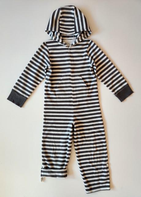 Pruhovaný overal s kapucí a kapsami vel. 122, marks & spencer,122