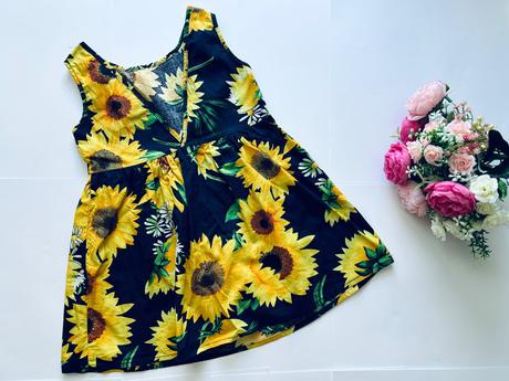 Ob/ tunika se slunečnicemi - v.cca 3/4 roky, 104