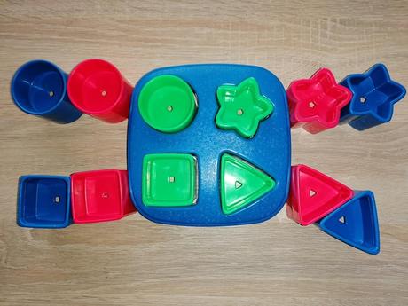 Vkládačka fisher price,